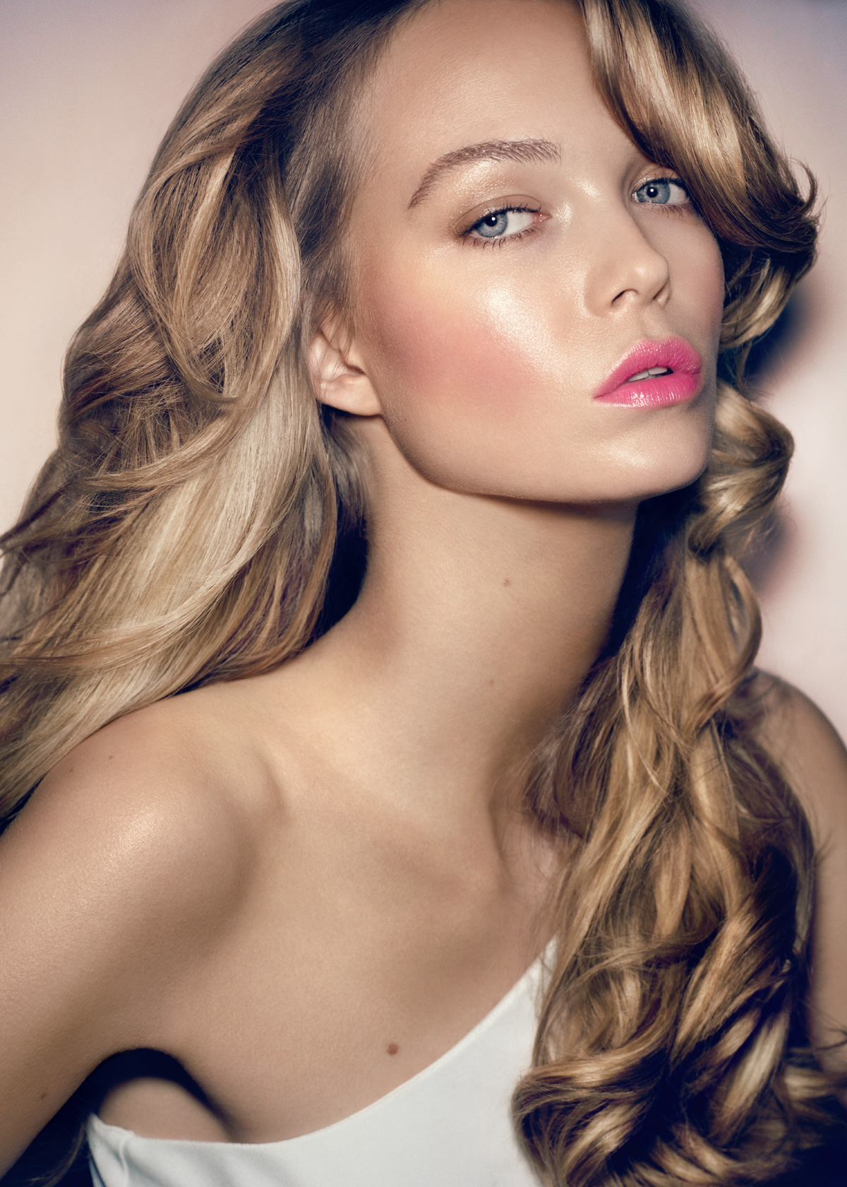 House Of Usher Beauty Fashion Shots 17