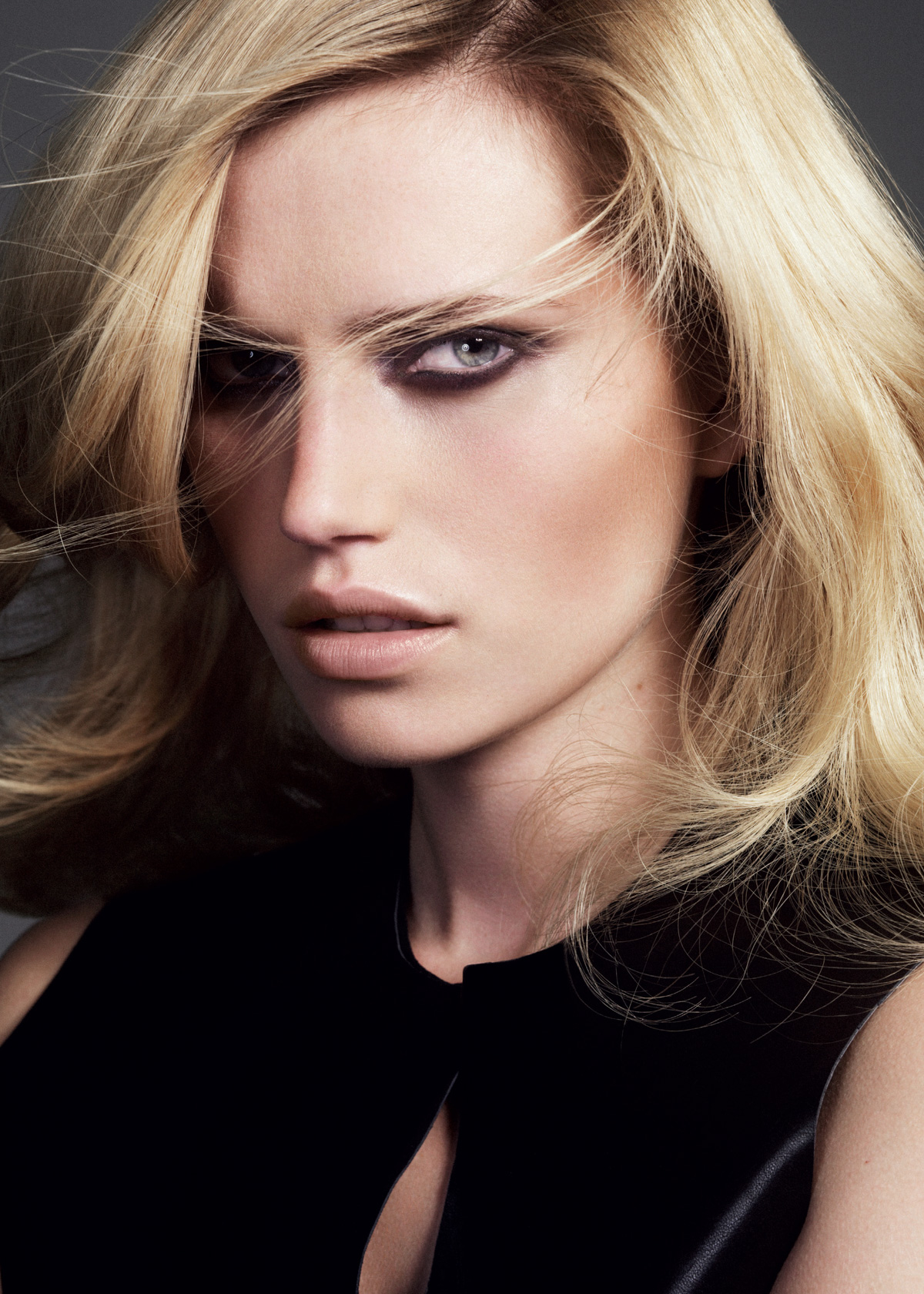 House Of Usher Beauty Fashion Shots 28