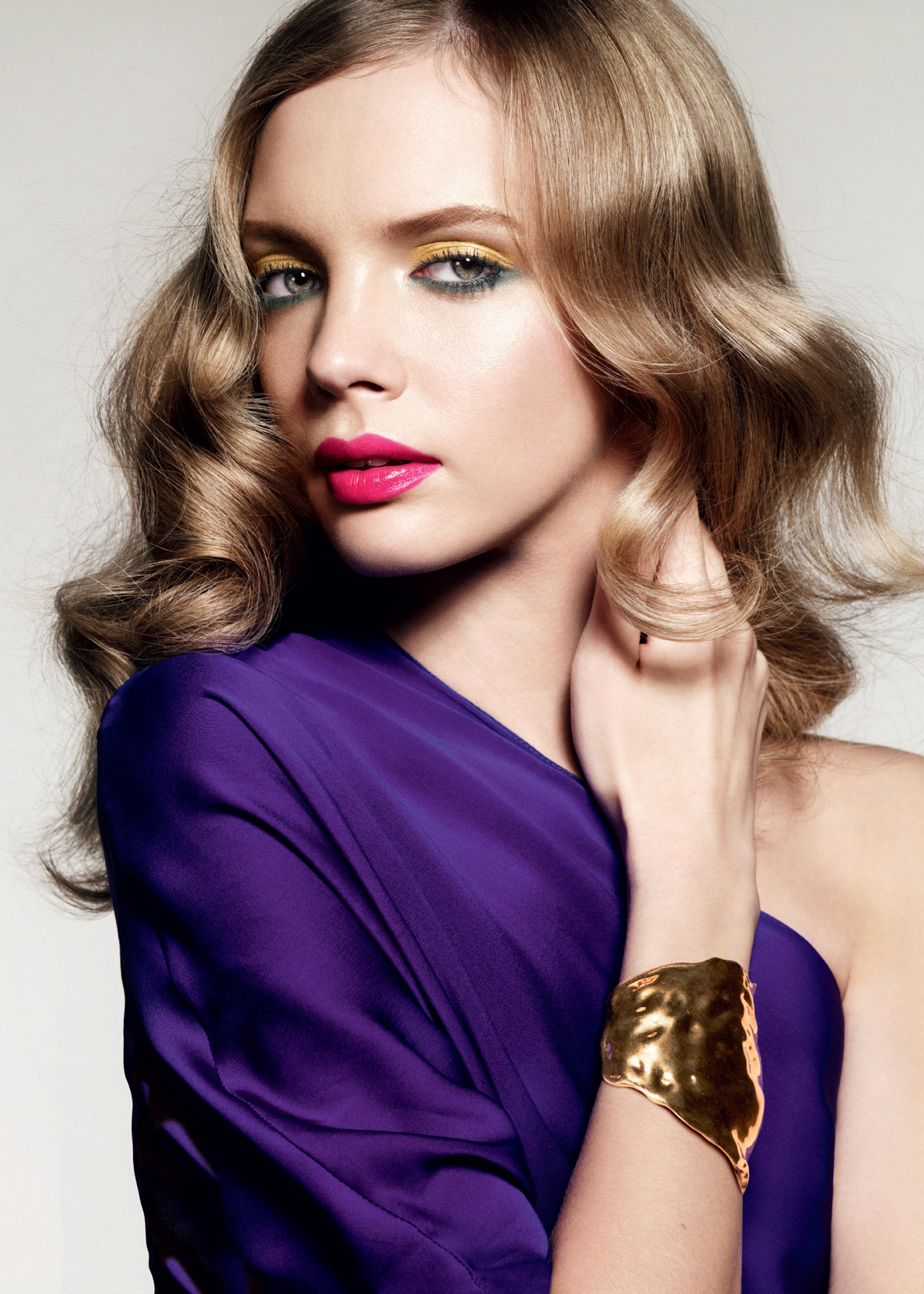 House Of Usher Beauty Fashion Shots 34