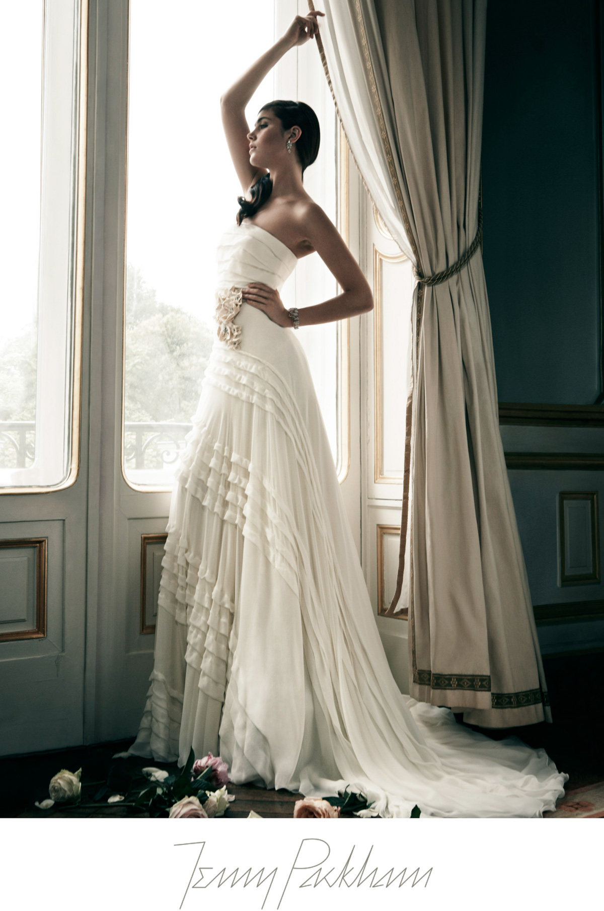 house-of-usher-advertising-7-jenny-packham-photography