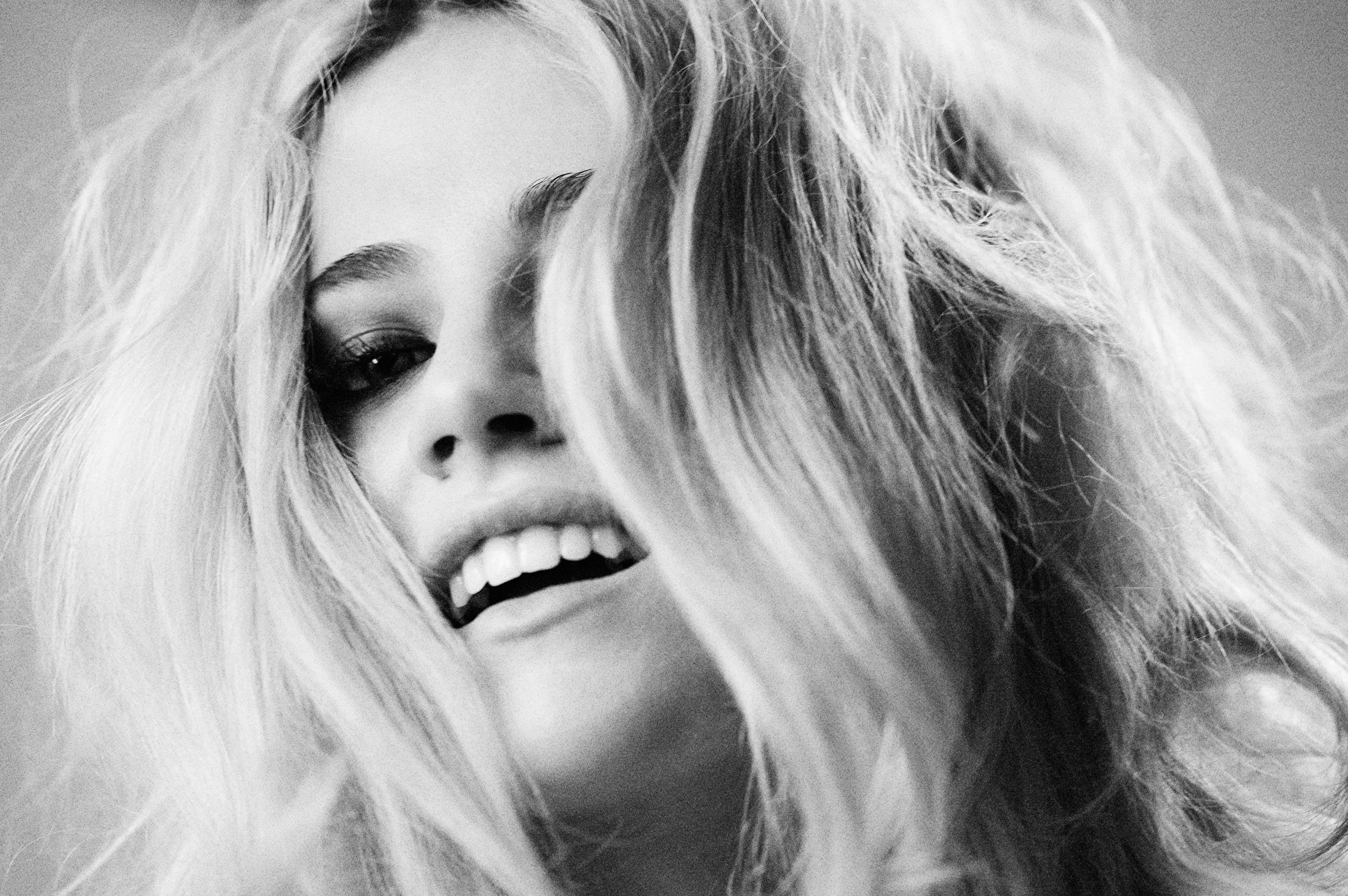 House Of Usher Pixie Lott by Simon Emmett 01